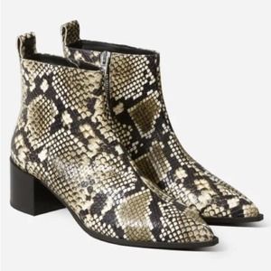 EVERLANE The Boss Boot Black & Green Snake Print Italian Leather Size 8.5 NEW